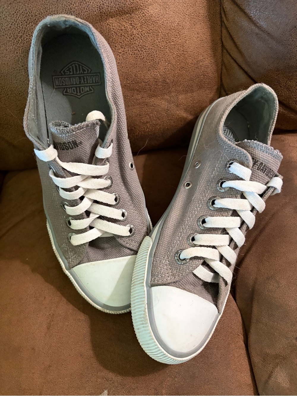 Women’s Harley Davidson Converse like sneakers size 8